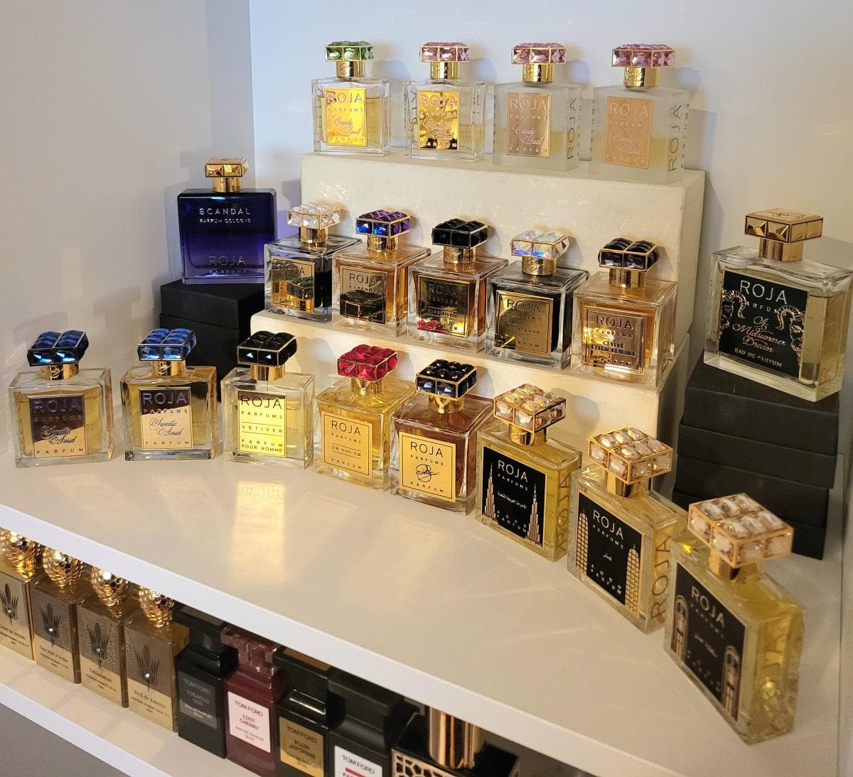 Une Large Collection Des Parfum Originaux